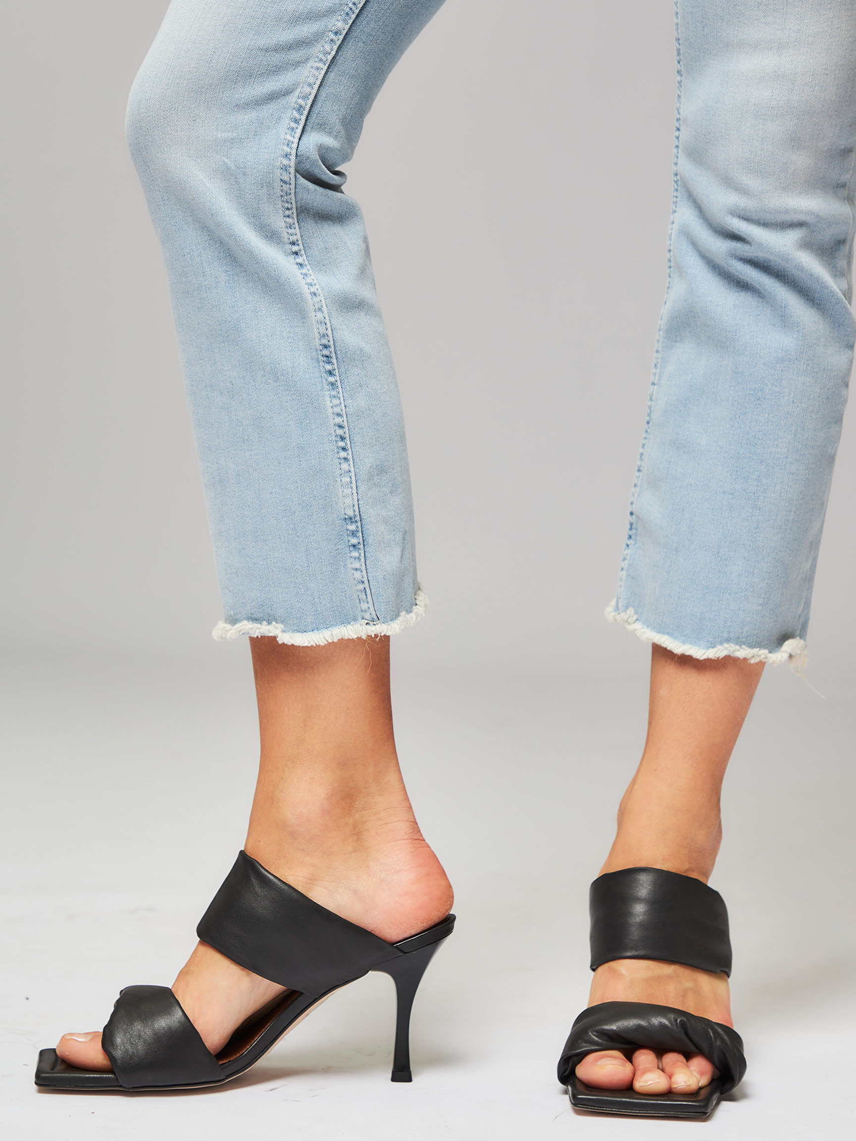 感謝価格】 日本未上陸☆バルセロナ発☆ALOHAS☆Asymmetric Strapsサンダル サンダル・ミュール サイズを選択してください:EU35(要在庫確認)(22cm) - www.oroagri.eu 感謝価格】 日本未上陸☆バルセロナ発☆ALOHAS☆Asymmetric Strapsサンダル サンダル・ミュール サイズを選択してください:EU35(要在庫確認)(22cm) - www.oroagri.eu