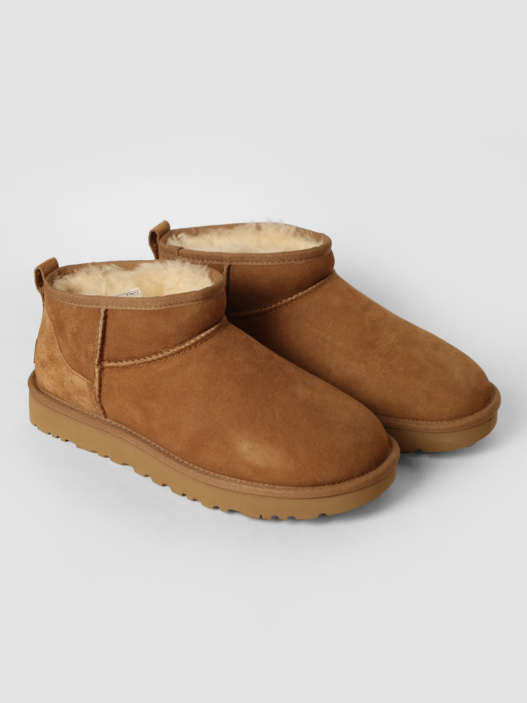ugg mini beige 38